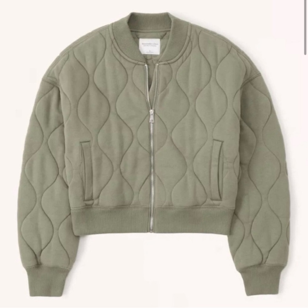 Abercrombie and Fitch Quilted Olive Green Bomber Jacket, XS